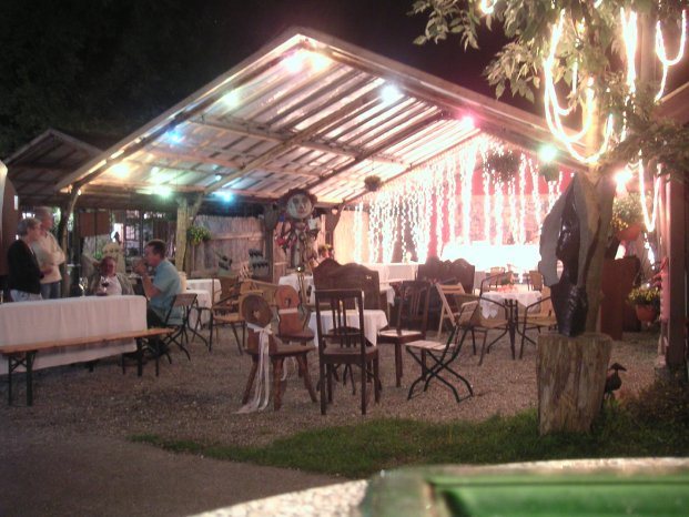 Biergarten in Birkenried.JPG