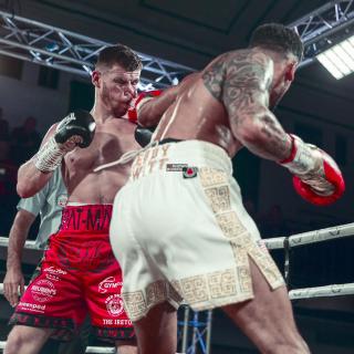 Gallagher (links) und Kiwitt im Kampf um jeden Punkt, Quelle: unknown_boxers
