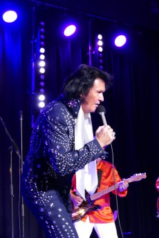 09.08._Rio_the_Voice_of_Elvis.jpg