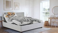 Ein flexibles Bettsystem im Boxspring-Design unterstützt die Rückengesundheit und lässt sich individuell an den Körper und die Schlafgewohnheiten anpassen.