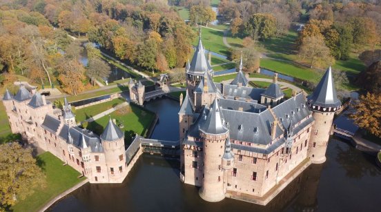 Kasteel_de_Haar_najaar_2.JPG