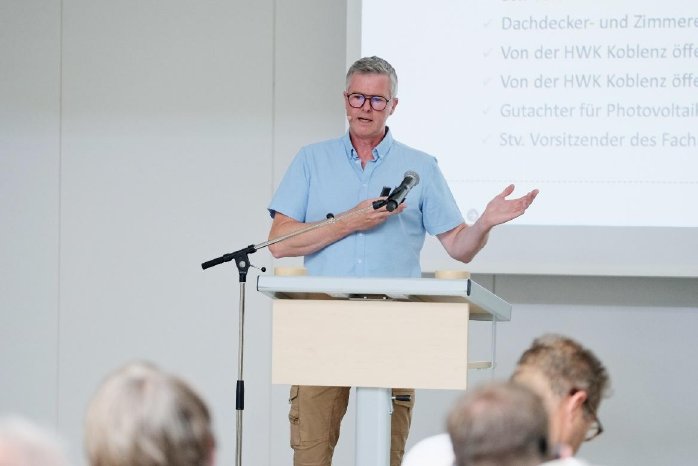 schmitz.jpg