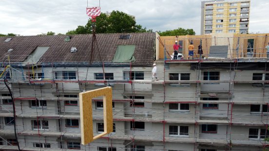 20240826_Pressefoto_ FFM Fechenheim_Aufstockung Dietesheimer Strasse 1.jpg