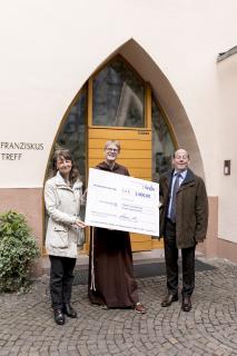 Dorothée Finé, Leiterin der wdv-Unternehmenskommunikation, und wdv-Geschäftsführer Hermann Steinbrecher