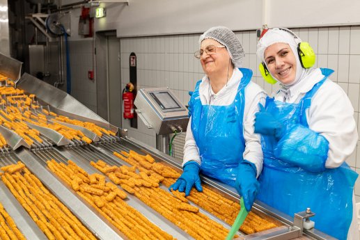 FRO_Foto_1_Fischstäbchenproduktion bei FRoSTA .jpg