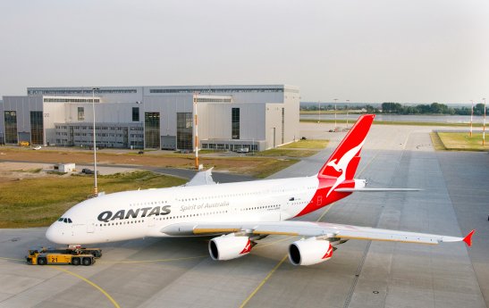 Qantas Paint Shop Roll Out_300dpi.jpg
