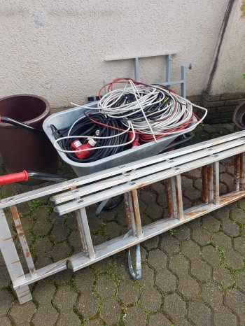 Kfz Verschrottung beim Schrotthändler Selm.jpg