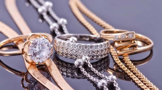 ECHTSCHMUCK MIT ULTRASCHALL REINIGEN.jpg