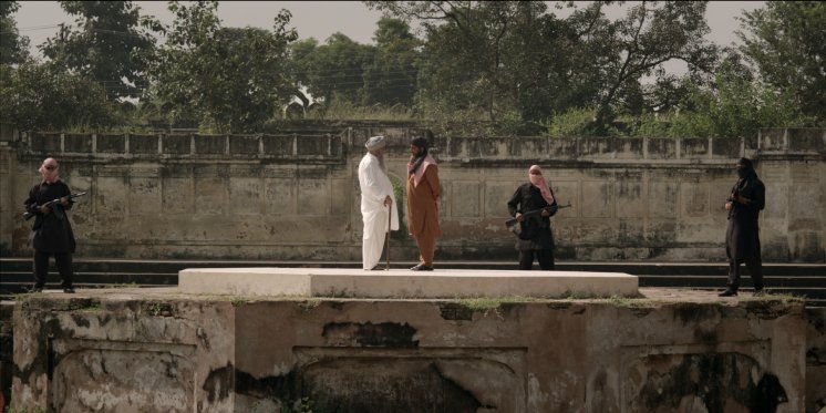 Om Puri and Deep Dhillon in Little Terrors.tif