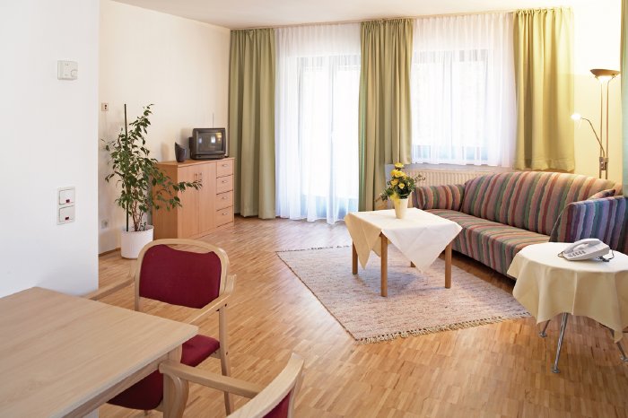 Kursana_Villach_Musterzimmer[1].jpg