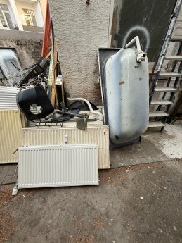 Schrottabholung Essen – eine praktische Lösung für Alltag und Betrieb.jpg