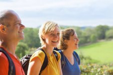 Rund um den „Tag des Wanderns“ stehen u. a. Touren ab dem rheinischen Bornheim und auf dem Natursteig Sieg auf dem Programm