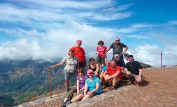 Azoren_Wandergruppe auf dem Pico Ruivo_homepage.jpg