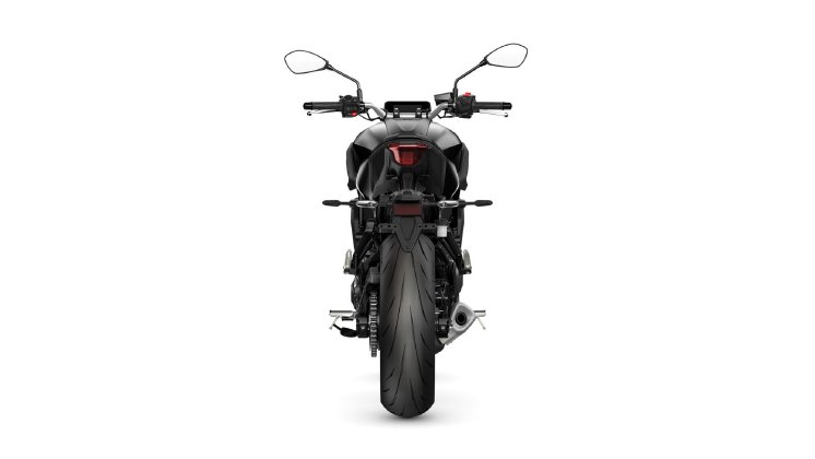 2025-Yamaha-MT07A-35-EU-Tech_Black-Studio-003-03.jpg