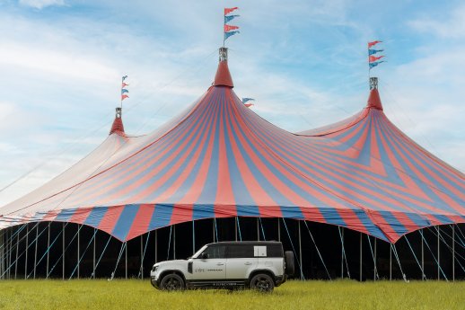 DEF_GLASTONBURY_270624_02.png