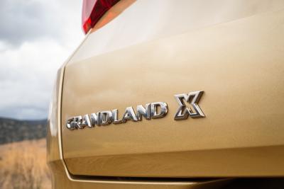 Abenteuer und Freiheit: Das weckt der Opel Grandland X. Dazu passt der neue Spitzendiesel mit 130 kW/177 PS und 400 Newtonmeter maximalem Drehmoment perfekt