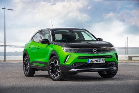 Opel mit Manta GSe ElektroMOD und Mokka-e beim "4th Annual E-Cannonball 2021"