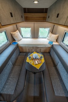 260824_AVANTI-R_innen_Hecksitzgruppe_1103.jpg