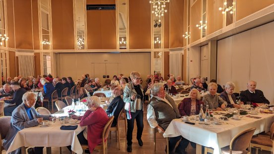 PM_Bad Herrenalb lädt am 30. November zum Seniorennachmittag ein.jpg