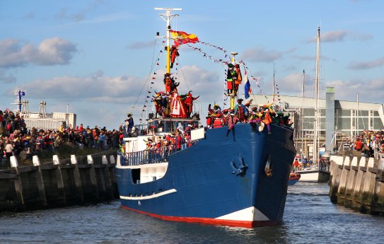 Sinterklaas_Hafen_Niederlande.jpg