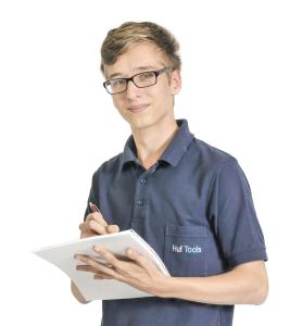 Eine technische Ausbildung bei Huf Hülsbeck & Fürst kann der Start einer Karriere in der Automobilzuliefererbranche sein