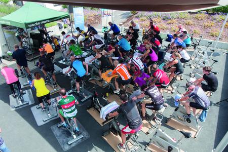 Spendenmarathon zugunsten der Tour der Hoffnung 2015 im monte mare Andernach