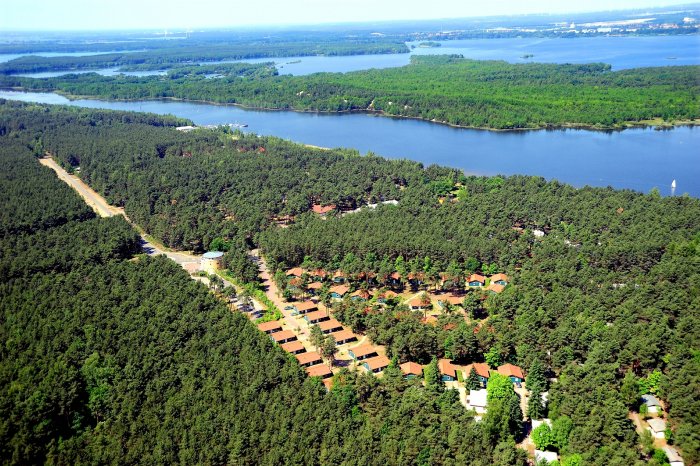 Luftbild Familienpark Senftenberger See c) ZVLSB Richard Kliche.jpg