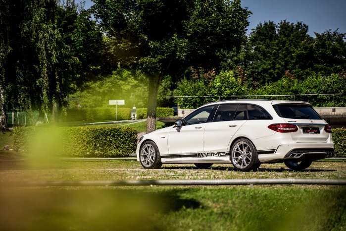 Barracuda_Inferno_Mercedes-AMG_C43_T_S205_04.jpg