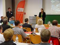 FH-Präsidentin Dr. Muriel Helbig und Prof. Dr. Andreas Hanemann, FH Lübeck bei der Begrüßung (Foto: Pressestelle FH Lübeck)
