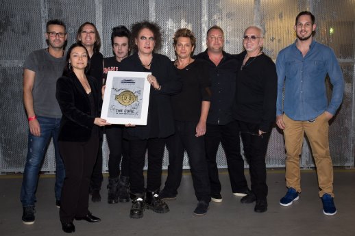 Sold-out-award_The Cure_Leipzig.jpg