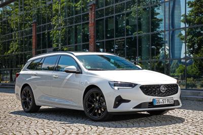 Unter vollen Segeln: Opel erweitert Antriebsangebot für Flaggschiff Insignia