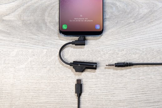 ZX-3113_4_auvisio_Kopfhoerer-Adapter_8-Pin_iPhone_3.5-mm-Klinke_Ladefunktion.jpg
