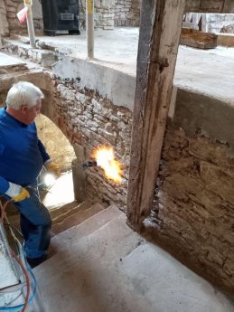 Schwamm abflammen.JPG