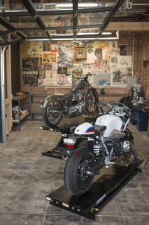 BMW Motorrad meets "The House of Machines"