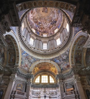 Innenraum Cappella mit Kuppel.jpg