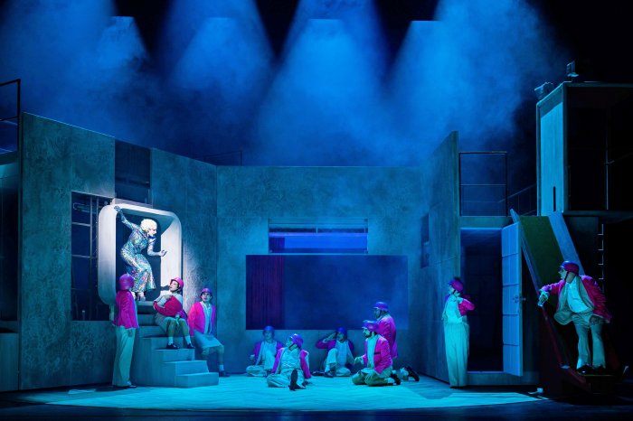 Die letzten Tage der Menschheit 4 FotoCandyWelz.jpg