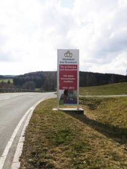 SSB-Tor zu Energie und Gesundheit Bad Brambach.jpg