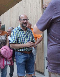 Armin Sigl bei der Baustellenführung