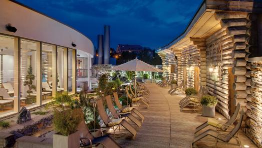 Saunalandschaft im H2Oberhof Wellnessbad (C) Oberhof-Sportstätten GmbH