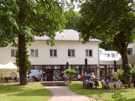 Seehotel Grunewald, Hotelgarten.JPG