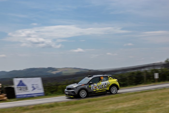 opel-mokka-gse-rally-mischt-bei-der-rallye-weiz-die-allrad-konkurrenz-auf (3).jpg