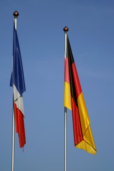 Flaggen_Frankreich_Deutschland.jpg