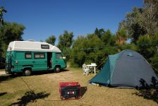 revolt Tragbarer Benzin-Generator BIG-260, 2.600 Watt (2.800 Watt Spitze), 2x 230 Volt, 15 l