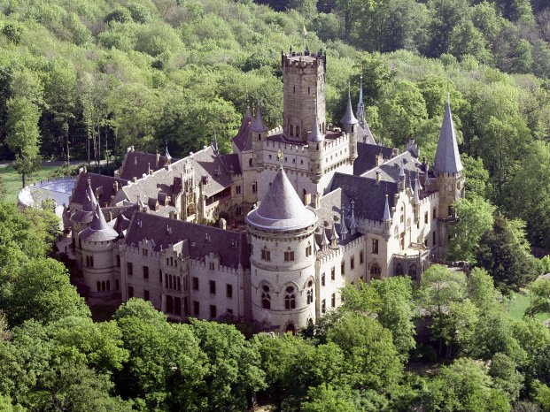 Schloss Marienburg Luftaufnahme_EAC GmbH.jpg