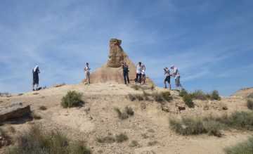 Naturliebhaber erobern gemeinsam das Koenigreich Navarra_in Spanien_hier Naturpark Bardenas Real.jpg