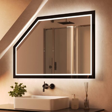 Badspiegel für Dachschräge mit Rahmen aus Glas und Beleuchtung – Siena rundherum.jpg