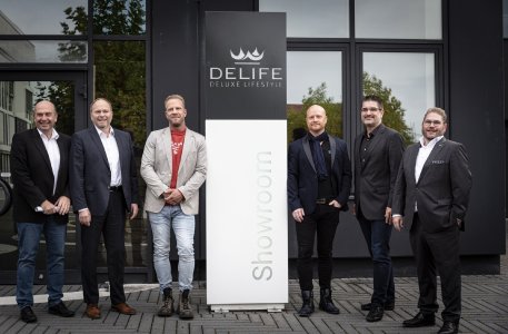 Martin Schmitz, Landratsamt Coburg Wirtschaftsförderung, Erster Bürgermeister Ebersdorf Bernd Reisenberger, Nicki und Maximilian Kirchner, Stellv. Landrat Christian Gunsenheimer, Stellv. Hauptgeschäftsführer Björn Cukrowski,