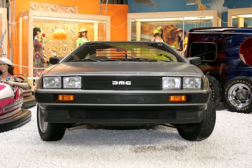 DeLorean-DMC-12b.jpg