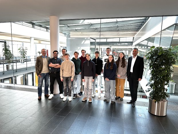 Schüler des Helmholtz-Gymnasiums.jpg