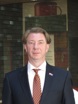 Knut Sander, neuer Hoteldirektor des ibis und ibis budget Hamburg City.jpg